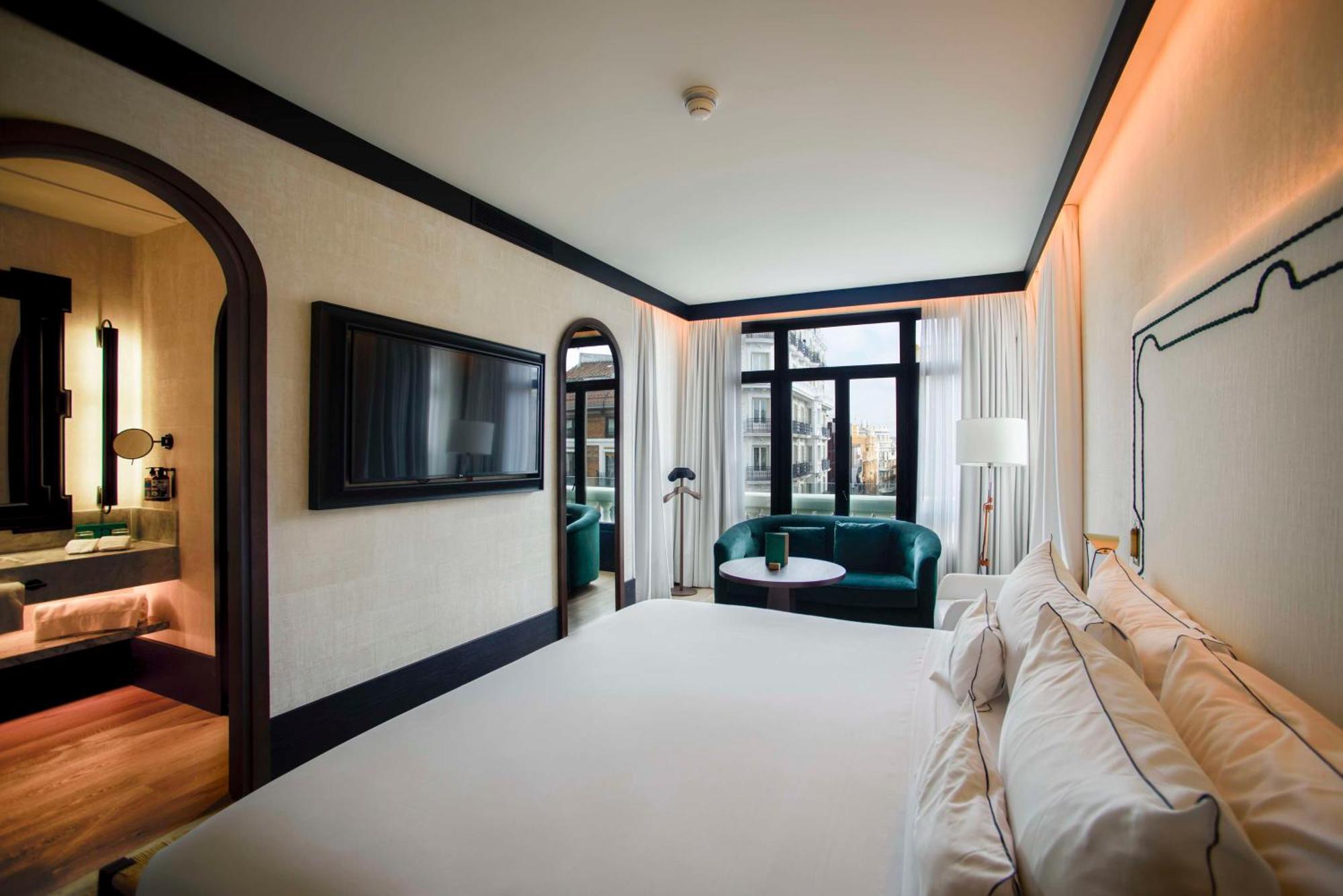 Hotel Montera Madrid, Curio Collection By Hilton エクステリア 写真