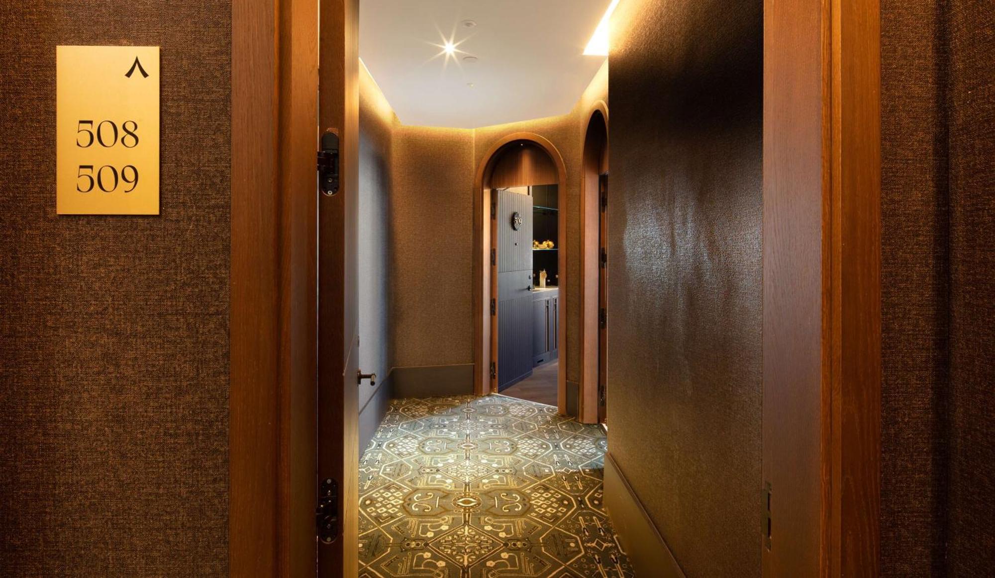 Hotel Montera Madrid, Curio Collection By Hilton エクステリア 写真