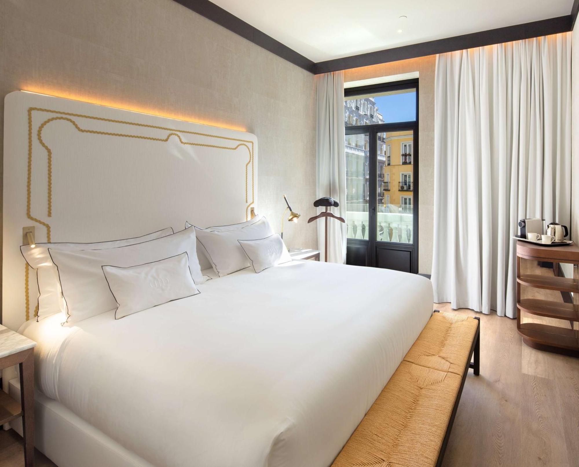 Hotel Montera Madrid, Curio Collection By Hilton エクステリア 写真